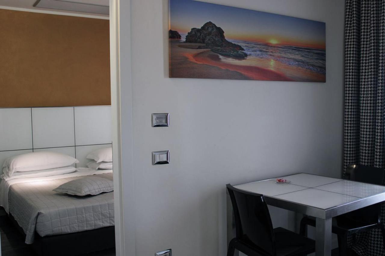 Atmosphere Suite Hotel Римини Екстериор снимка