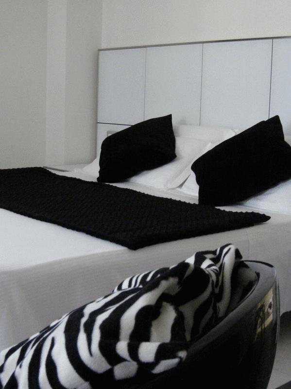 Atmosphere Suite Hotel Римини Екстериор снимка