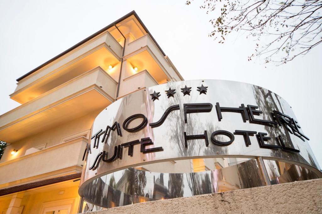 Atmosphere Suite Hotel Римини Екстериор снимка